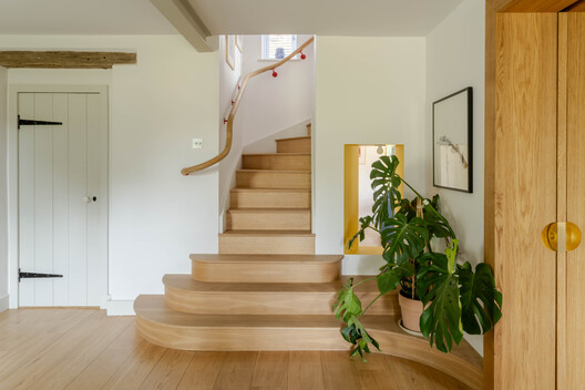 A Place in the Country / Studio Ben Allen - Interior Photography, Stairs, Wood, Handrail, Door