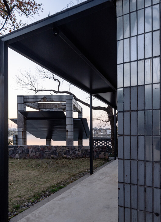 Librairie Avant-Garde at Jianhu / Atelier Deshaus - Exterior Photography, Concrete