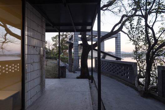 Librairie Avant-Garde at Jianhu / Atelier Deshaus - Exterior Photography