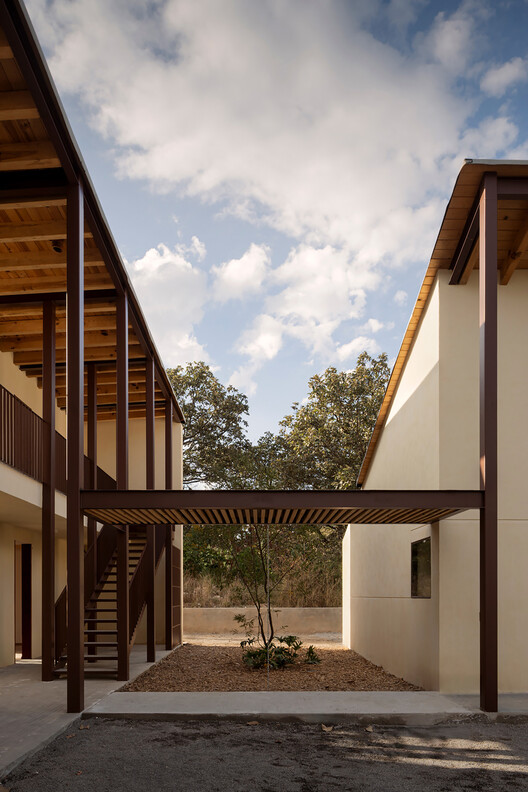 Cabaña Herradura / ALMA de Arquitectos Cabaña Herradura / ALMA de Arquitectos - Fotografía exterior, Madera
