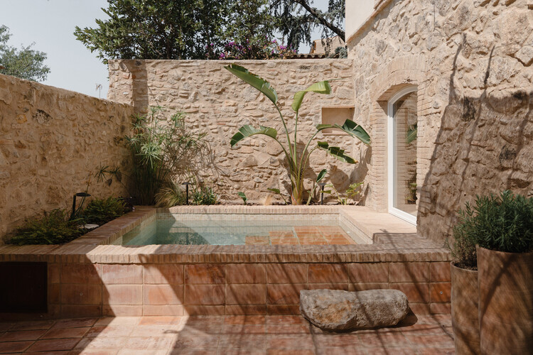 Vivienda La Fusteria / Clara Crous Arquitectura - Reconversión