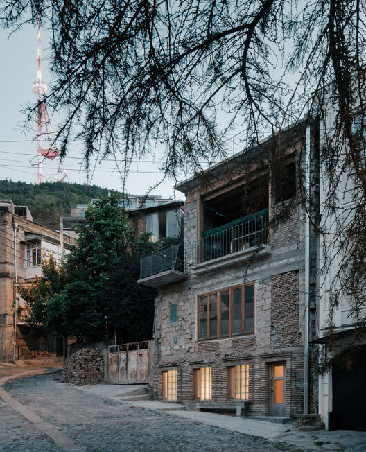 Unfinished House / David Brodsky + Alexander Brodsky - Exterior Photography, Balcony