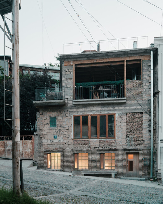 Unfinished House / David Brodsky + Alexander Brodsky - Exterior Photography, Brick, Concrete, Balcony