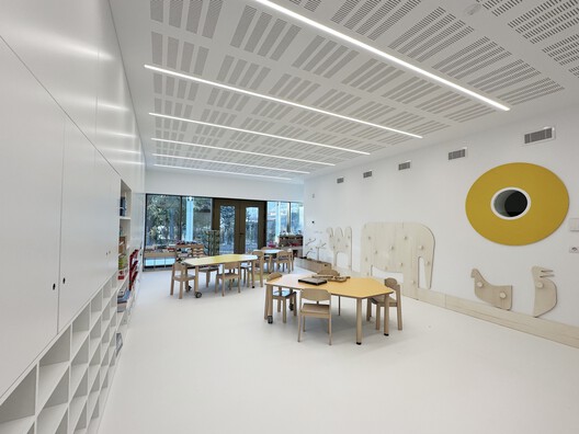 Noah's Ark Nursery School / C+S Architects - Interior Photography, Dining room, Wood, Glass