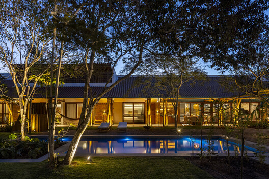 Casa Chamego / Pablo Patriota Arquitetos Associados - Exterior Photography, Door, Courtyard