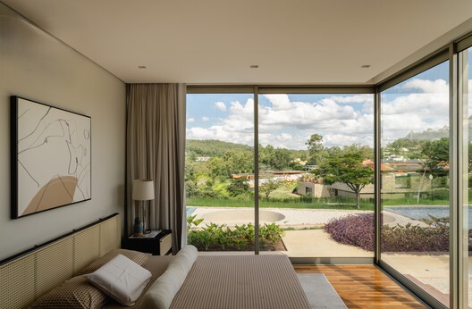 Casa Themis / Sergio Sampaio Archi + Tectônica - Interior Photography, Living Room, Bedroom, Bed, Chair