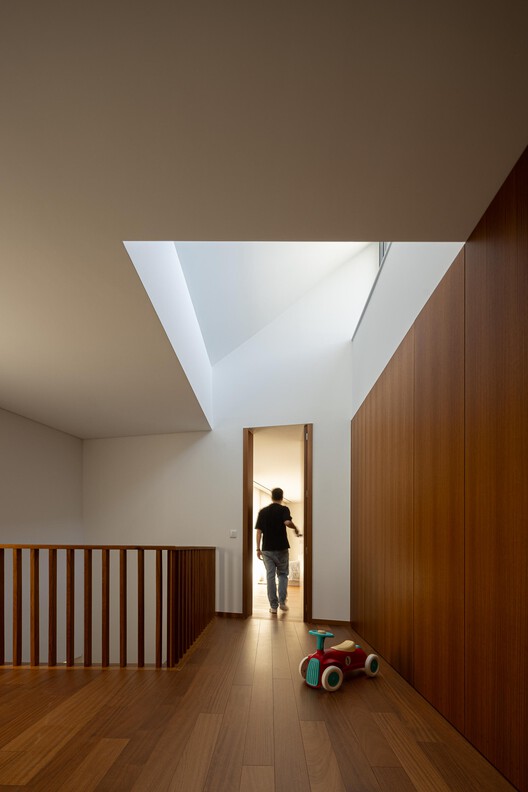 Two Houses in Guimarães / felixARQS - Daniel félix Architects Two Houses in Guimarães / felixARQS - Daniel félix Architects - Interior Photography, Wood