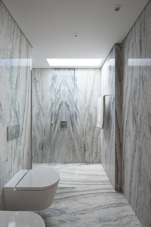 Two Houses in Guimarães / felixARQS - Daniel félix Architects Two Houses in Guimarães / felixARQS - Daniel félix Architects - Interior Photography, Bathroom