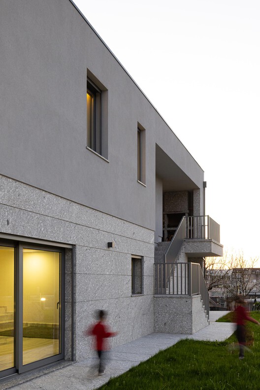 Two Houses in Guimarães / felixARQS - Daniel félix Architects Two Houses in Guimarães / felixARQS - Daniel félix Architects - Interior Photography, Concrete