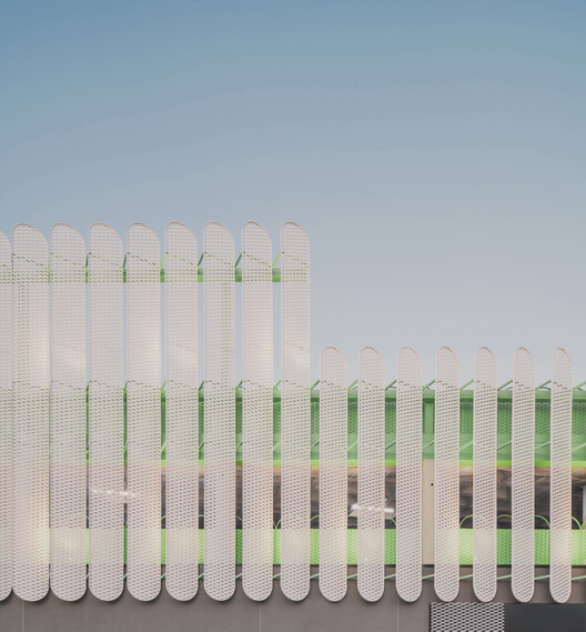 Leganés Auto Center / OOIIO Arquitectura - Image 13 of 32