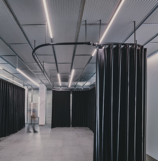 Leganés Auto Center / OOIIO Arquitectura - Image 17 of 32