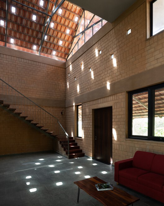 Kripanilay Farmhouse / HabitArt Architecture Studio - Interior Photography, Wood, Brick, Beam