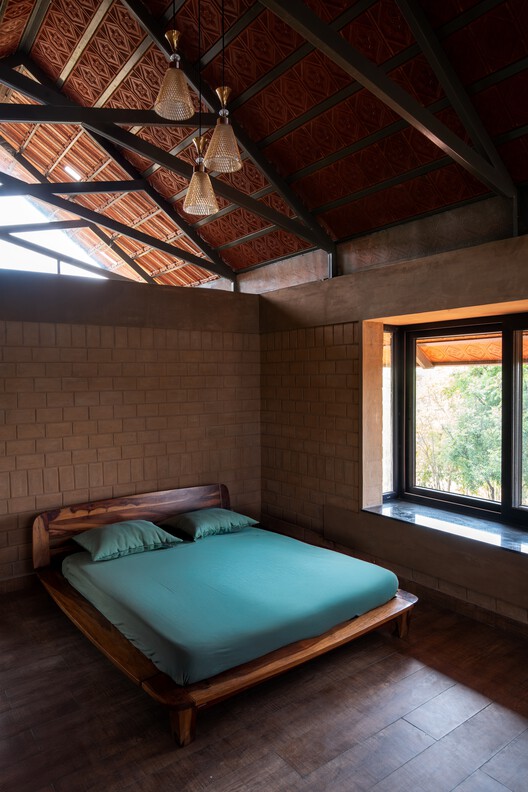 Kripanilay Farmhouse / HabitArt Architecture Studio - Interior Photography, Bedroom, Wood, Bed, Beam