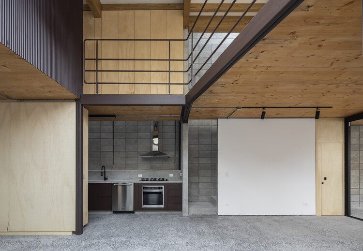 Residência na Pompéia / 23 SUL - Casas