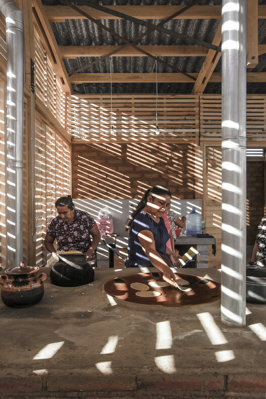 Centro de Cultura e Ecologia Quiané – Fase 2 / Universidade de Ciências Aplicadas de Munique + Frente por la Defensa de la Tierra + Comunidade de Santa Catarina Quiané + CAMPO + Atarraya Taller de Arquitectura - Fotografia de Interiores, Madeira