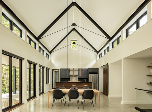 House at Town's Edge / ElliottArchitects - Image 3 of 20
