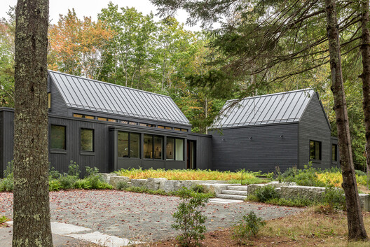House at Town's Edge / ElliottArchitects - Exterior Photography, Garden