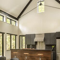 House at Town's Edge / ElliottArchitects - Houses