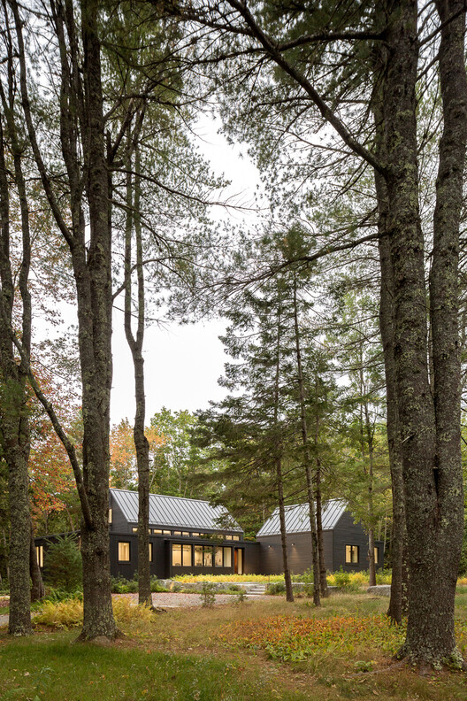 House at Town's Edge / ElliottArchitects - Image 15 of 20