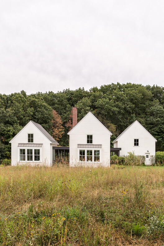 Farmhouse in a Meadow / ElliottArchitects - Image 5 of 26