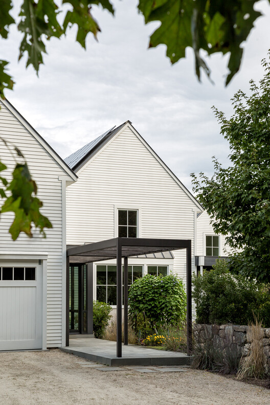 Farmhouse in a Meadow / ElliottArchitects - Image 9 of 26