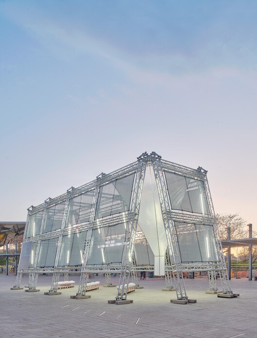 "Calibrated Instability": Daryan Knoblauch on Building With Tension, Time, and Light - Image 7 of 9