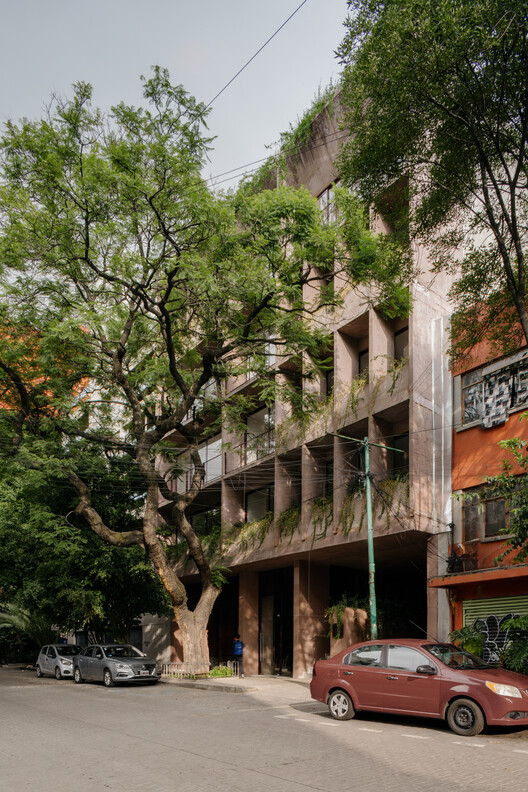 Londres 187 Building / CCA | Bernardo Quinzaños  + Olga Romano - Exterior Photography
