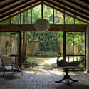 Tropical Modernism Beyond Aesthetics: The Politics of Shade and Air  - Imagen 1 de 4