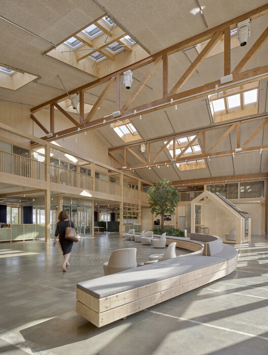 From Warehouse to Innovation Hub: Renovation, Reuse and Human-Centered Design for Lower Environmental Impact - Image 11 of 18