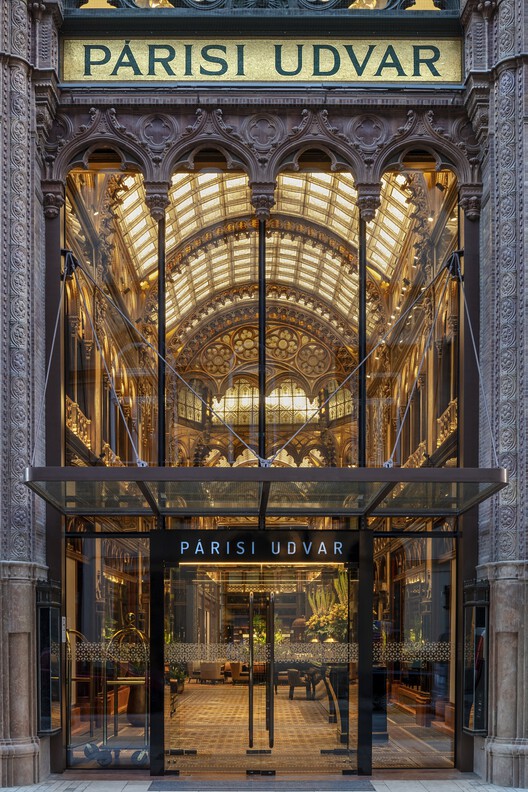 Art Nouveau Revisited: Craft, Materiality, and Detail in Contemporary Hospitality Spaces - Image 8 of 22