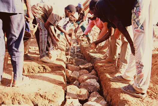 Architecture that Empowers Communities: The Stories Behind Francis Kéré’s Projects - Image 17 of 30