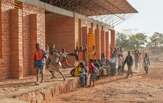 Architecture that Empowers Communities: The Stories Behind Francis Kéré’s Projects - Image 4 of 30