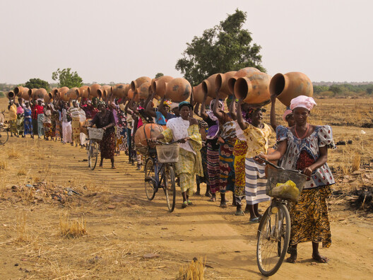 Architecture that Empowers Communities: The Stories Behind Francis Kéré’s Projects - Image 5 of 30