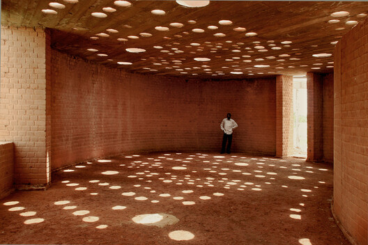 Architecture that Empowers Communities: The Stories Behind Francis Kéré’s Projects - Image 12 of 30