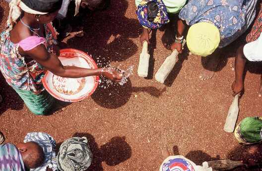 Architecture that Empowers Communities: The Stories Behind Francis Kéré’s Projects - Image 3 of 30