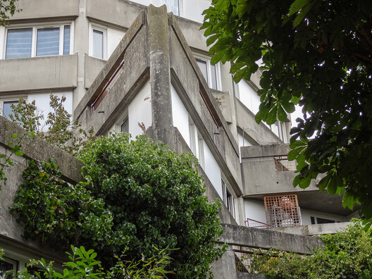 Saint-Denis’ Brutalist Îlot 8 Housing Complex by Renée Gailhoustet Faces Controversial Redevelopment Plan - Image 7 of 8