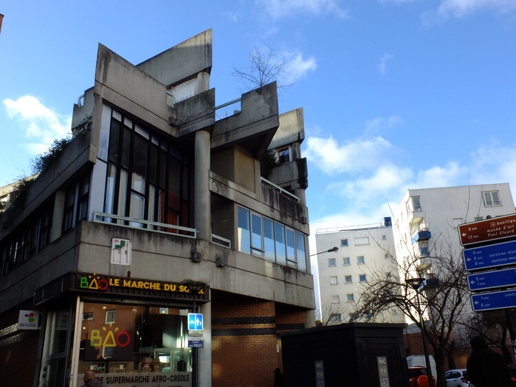 Saint-Denis’ Brutalist Îlot 8 Housing Complex by Renée Gailhoustet Faces Controversial Redevelopment Plan - Image 3 of 8