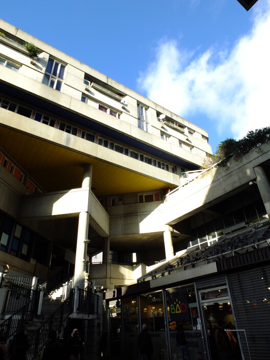 Saint-Denis’ Brutalist Îlot 8 Housing Complex by Renée Gailhoustet Faces Controversial Redevelopment Plan - Image 4 of 8