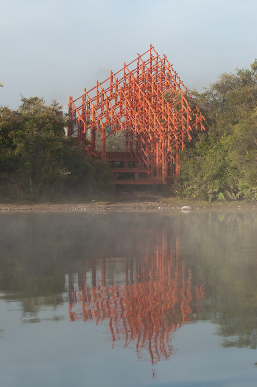 Mirador Interpretativo Laguna Troya / Dum Dum Lab - Fotografía exterior, Instalaciones Y Estructuras