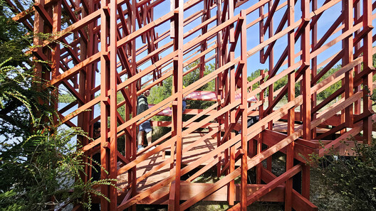 Mirante  Interpretativo Laguna Troya / Dum Dum Lab - Imagem 13 de 22