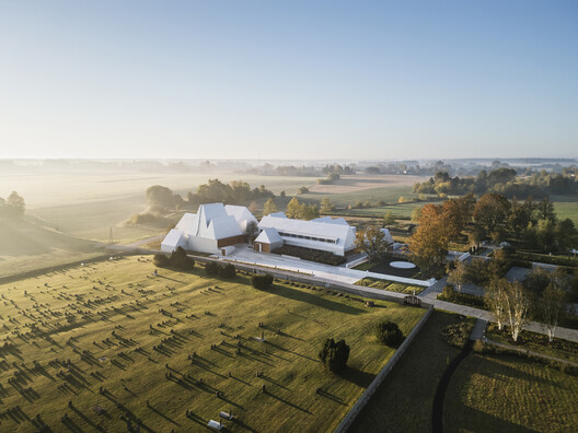 The Lost Shtetl Jewish Museum / Lahdelma & Mahlamäki Architects - Image 2 of 39