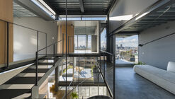 House in Kitano / Tomohiro Hata Architect and Associates