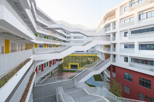 Shenzhen Longhua Foreign Languages School (Fucheng Campus) / Z&Z STUDIO Shenzhen Longhua Foreign Languages School (Fucheng Campus) / Z&Z STUDIO - Exterior Photography