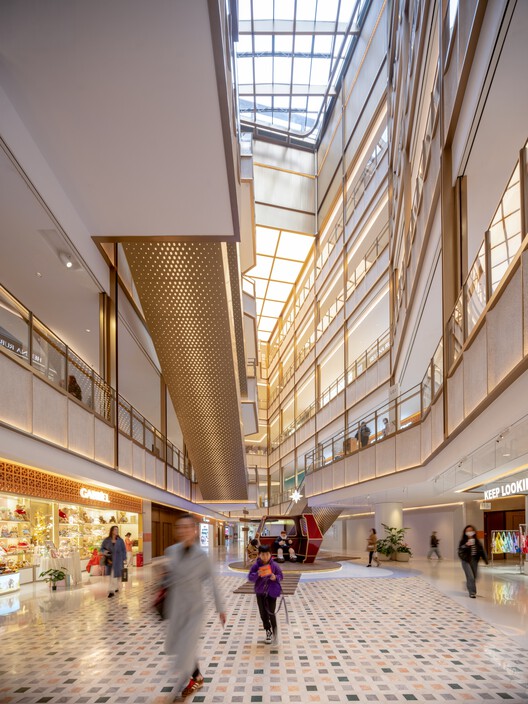 Xintiandi Dongtaili Mall / Kokaistudios Xintiandi Dongtaili Mall / Kokaistudios - Interior Photography, Glass