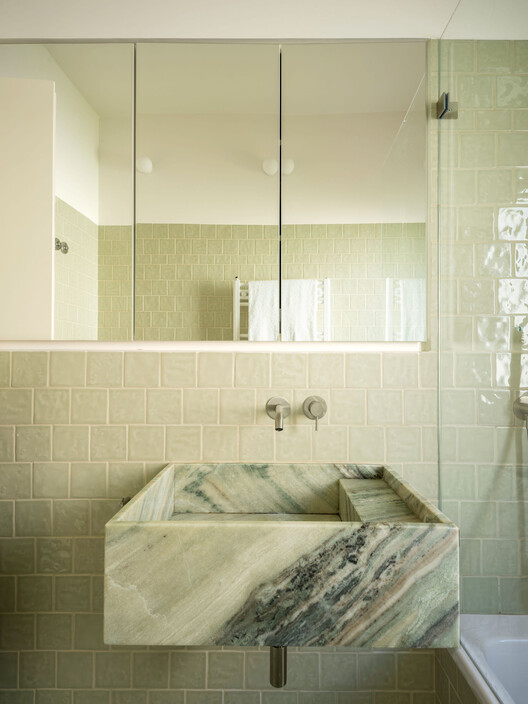 Apartamento em Paço de Arcos / Vario Studio - Imagem 18 de 23