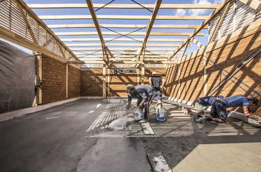 Quiané Center for Culture and Ecology – Phase I / Universidad de Ciencias Aplicadas de Múnich + Frente por la Defensa de la Tierra + Comunidad de Santa Catarina Quiané + CAMPO - Exterior Photography, Beam
