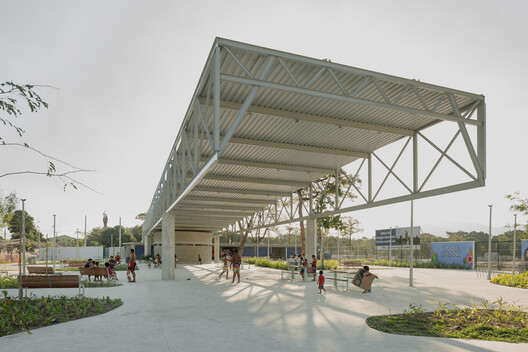 A Project in Motion: The Story Behind Realengo Park Market Square in Rio de Janeiro