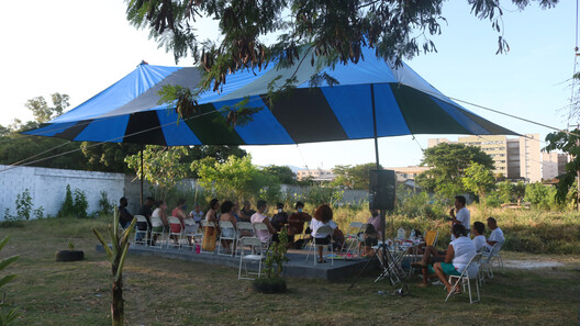 A Project in Motion: The Story Behind Realengo Park Market Square in Rio de Janeiro A Project in Motion: The Story Behind Realengo Park Market Square in Rio de Janeiro - Image 3 of 23