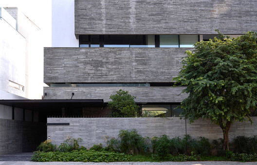 Villa 68 / MAS Architecture Workshop - Image 6 of 33