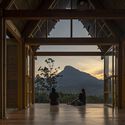 Above Water, Slope, and Forest: Elevated Architecture in Latin America - Imagen 1 de 4